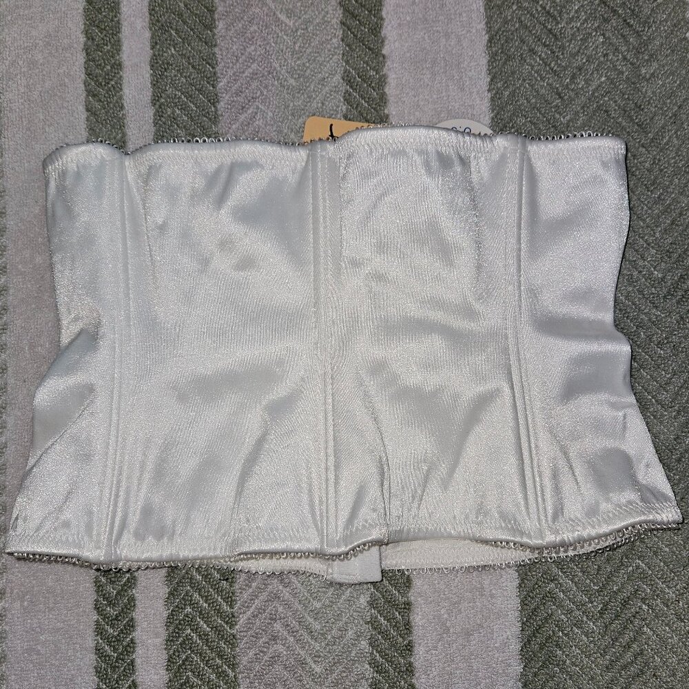 NEW! White bridal wiast cincher girdle LAST XL